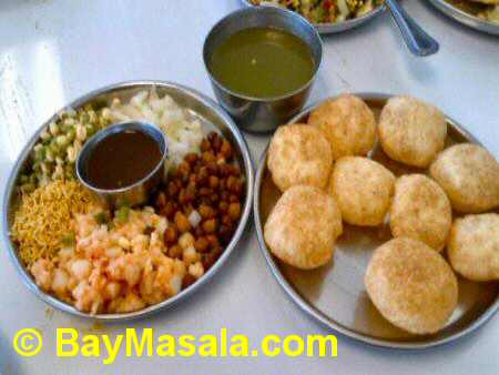 chaat bhavan paani puri  - Image © baymasala.com